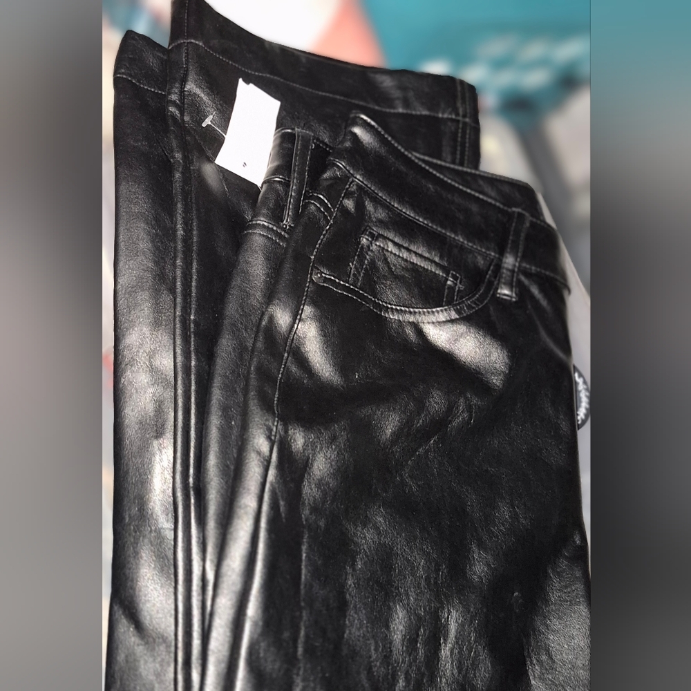 Sleek Black Retro Style Faux Leather Pants